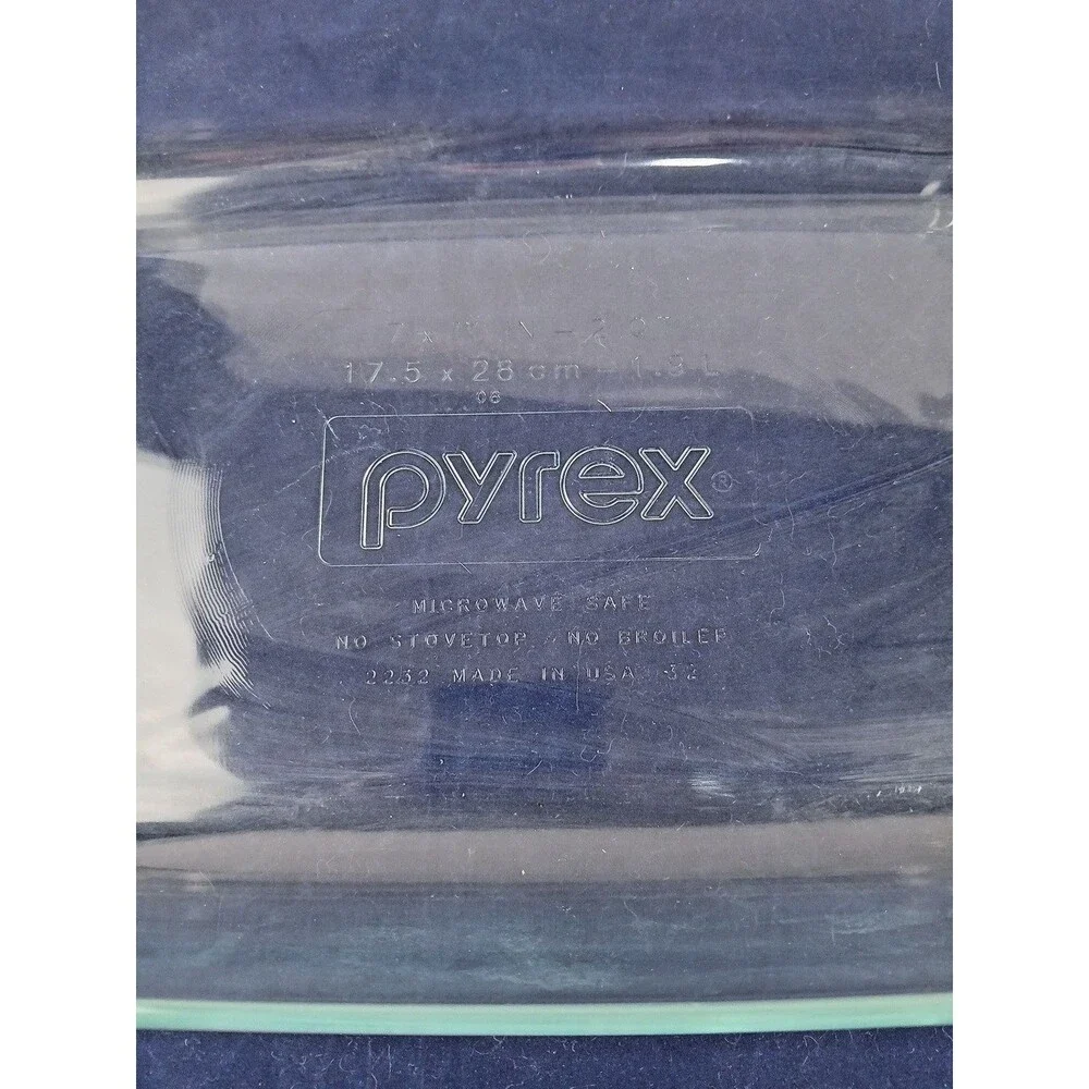 Vintage Pyrex 232-R Clear Glass 2 Qt Baking Pan Casserole Dish 11x7x2 USA